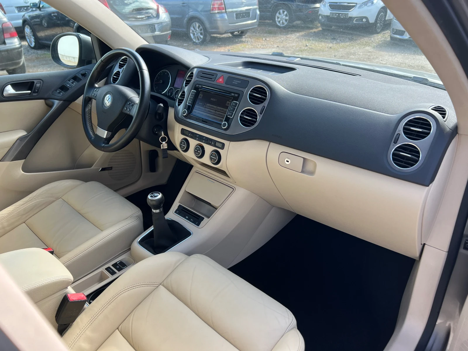 VW Tiguan 1.4TSI-150к.с./ 4х4 / Кожа/ Подгряване/ Панорама, снимка 17 - Автомобили и джипове - 54567513