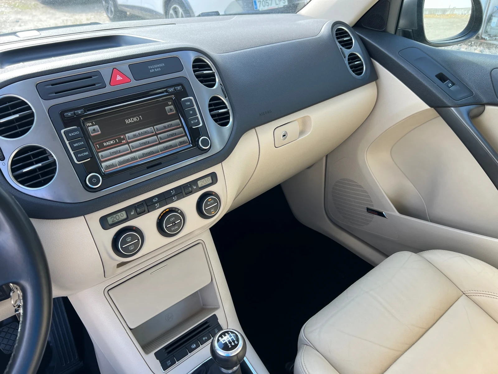 VW Tiguan 1.4TSI-150к.с./ 4х4 / Кожа/ Подгряване/ Панорама, снимка 14 - Автомобили и джипове - 54567513
