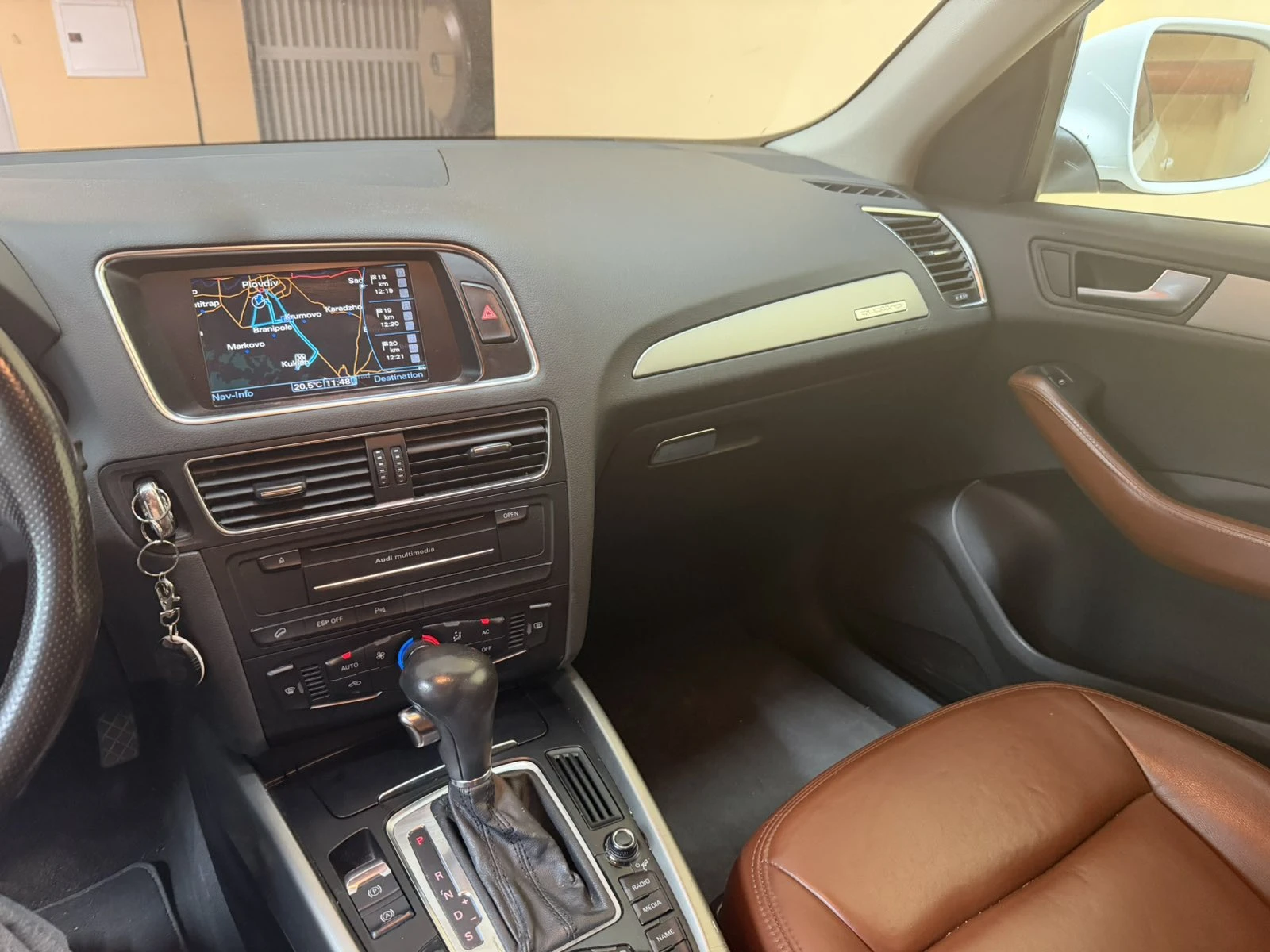 Audi Q5, снимка 12 - Автомобили и джипове - 54631831