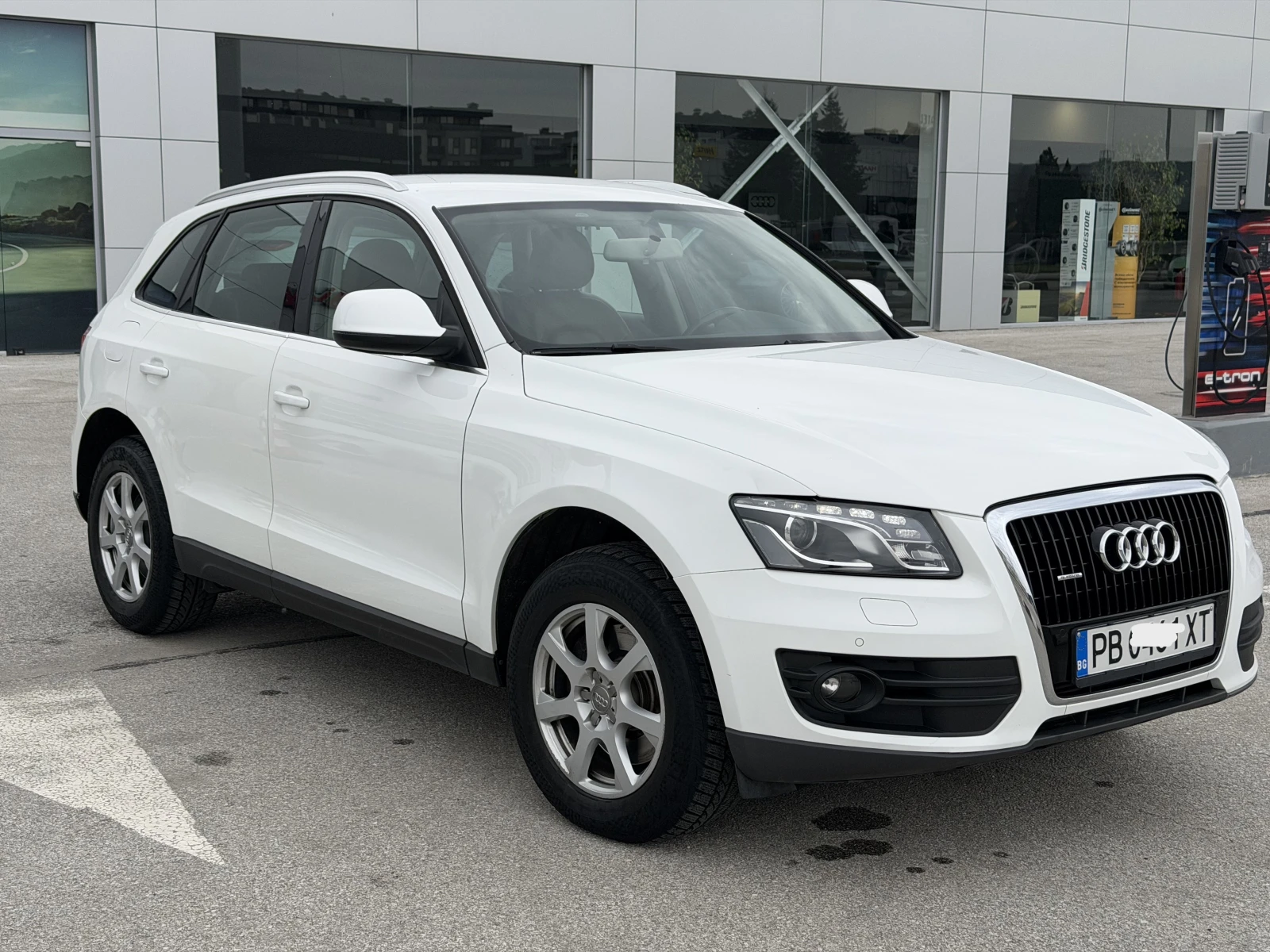 Audi Q5, снимка 4 - Автомобили и джипове - 54631831