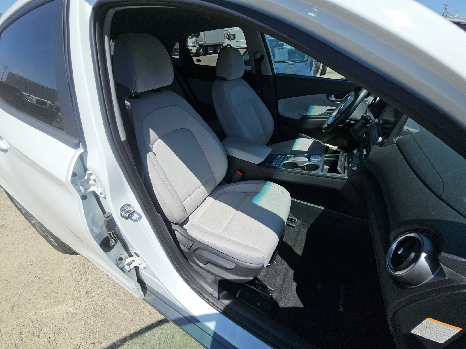 Hyundai Kona Electric SE, снимка 7 - Автомобили и джипове - 54653187