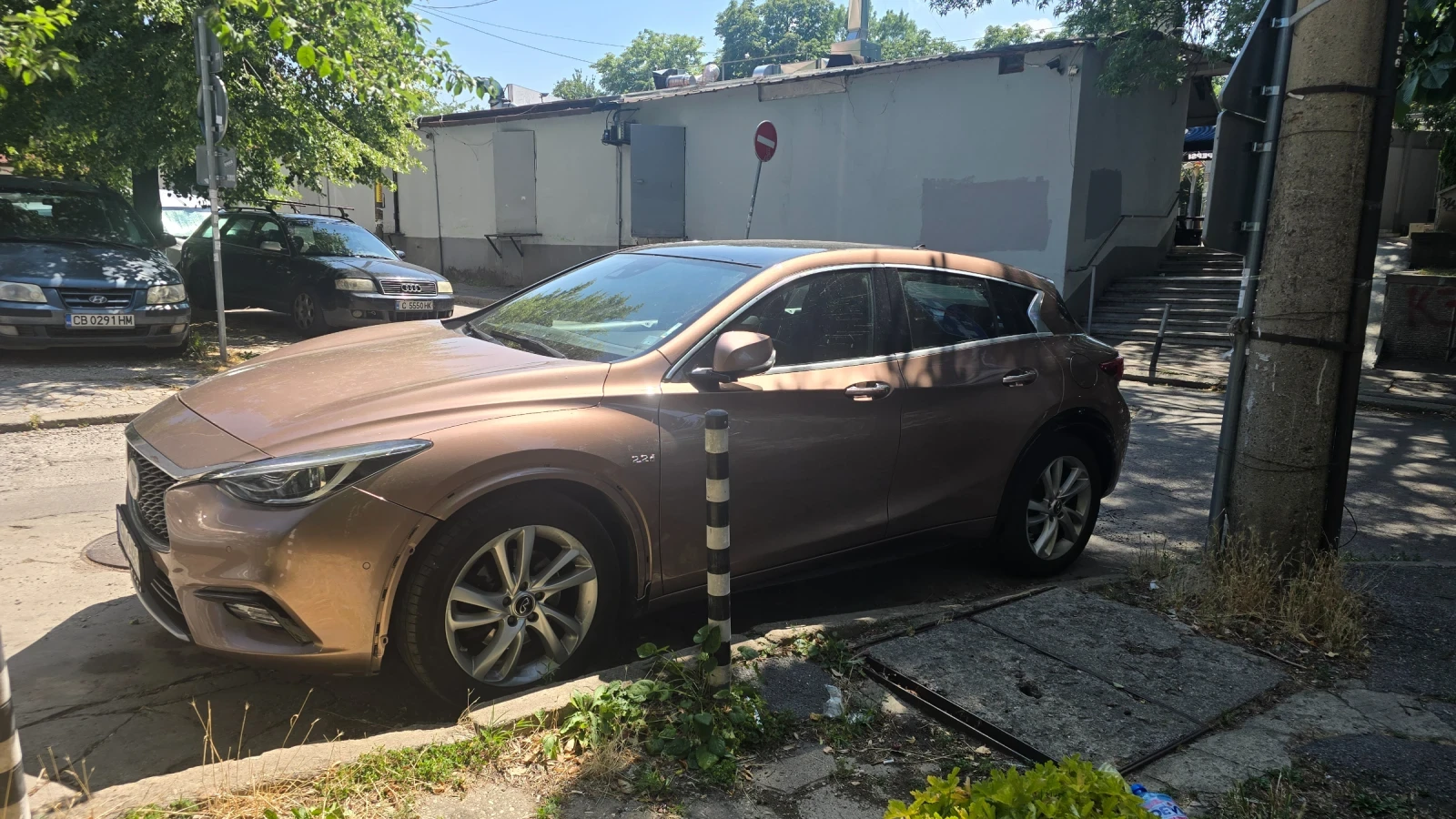 Infiniti Q30 2.2, снимка 8 - Автомобили и джипове - 55350868