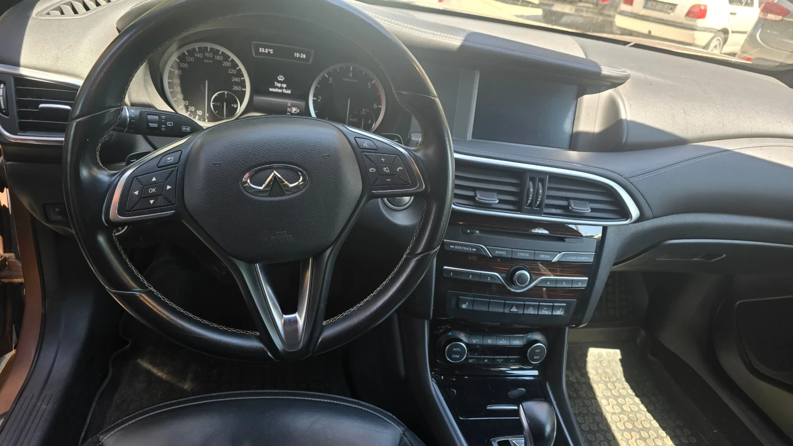Infiniti Q30 2.2, снимка 5 - Автомобили и джипове - 55350868