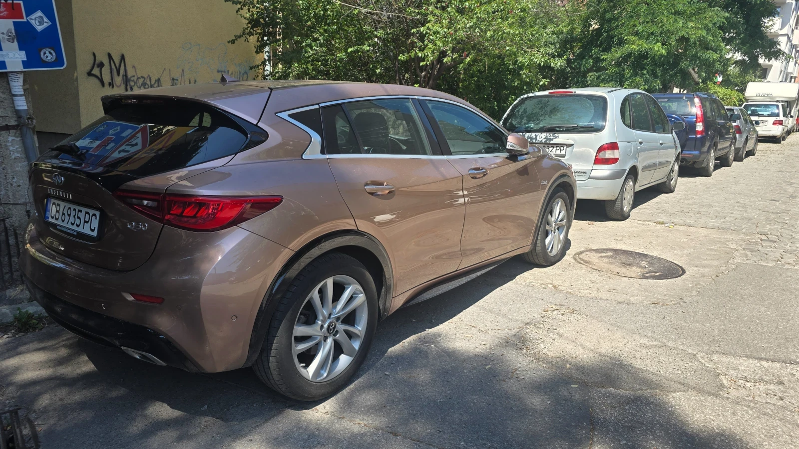 Infiniti Q30 2.2, снимка 7 - Автомобили и джипове - 55350868