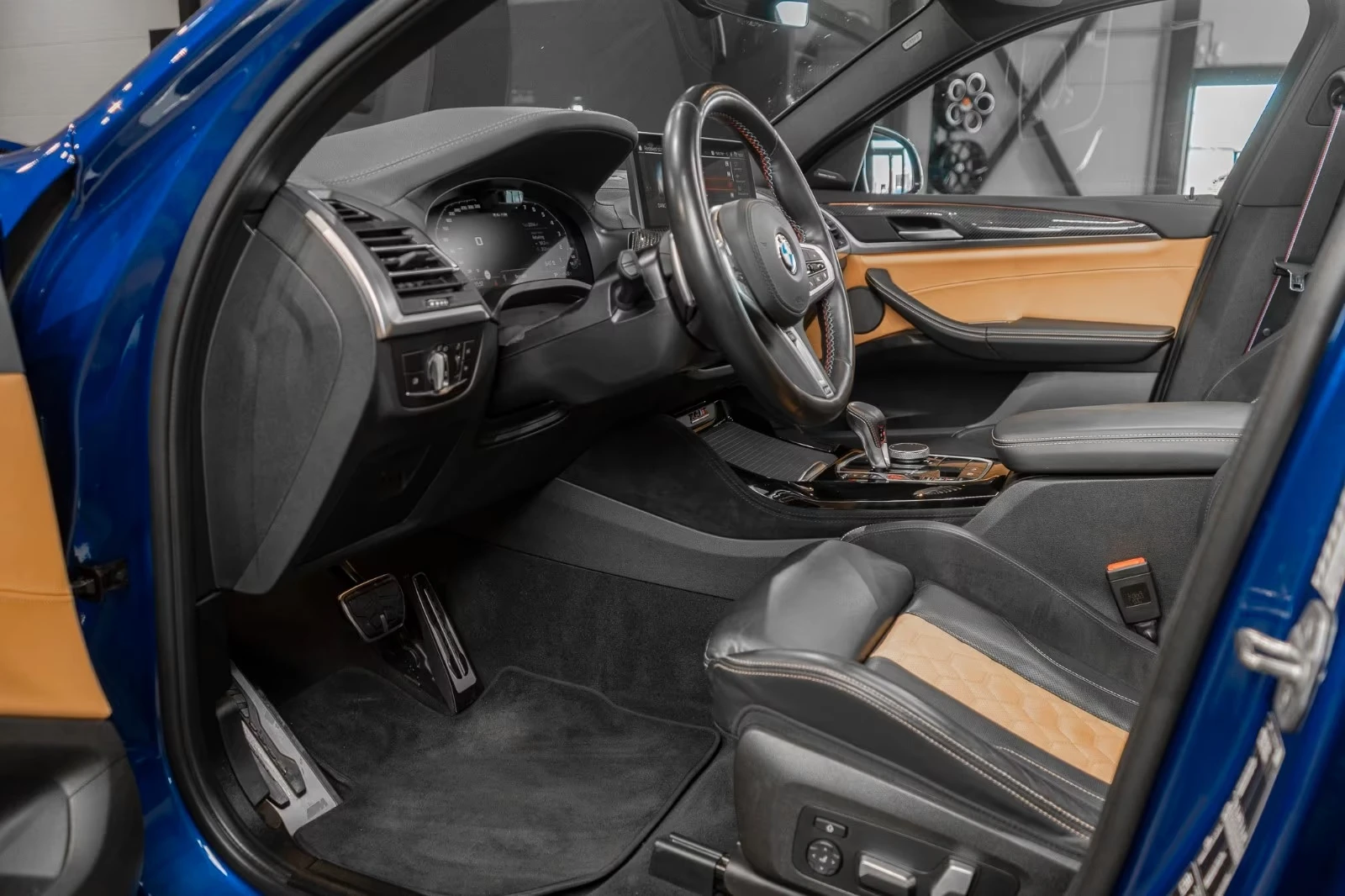 BMW X4 M Competition/Individual/Harman Kardon/360/HUD/LED, снимка 10 - Автомобили и джипове - 55445136