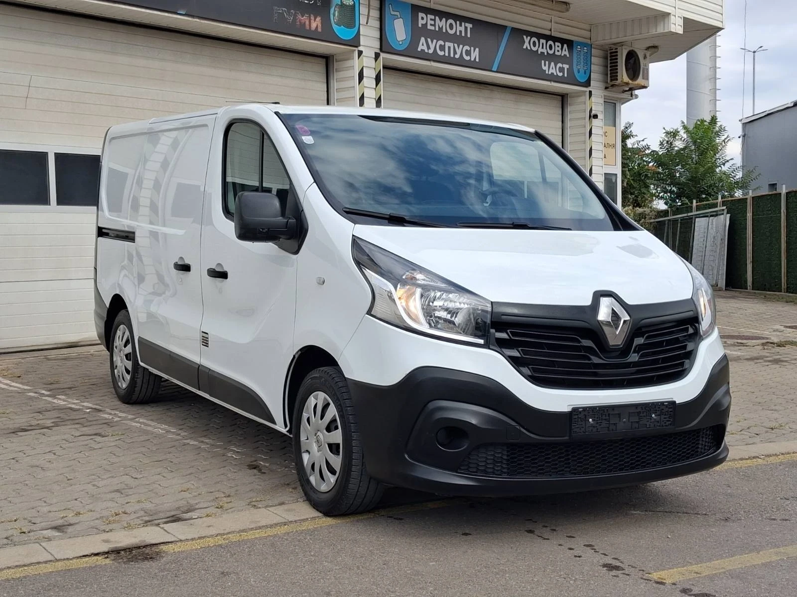 Renault Trafic 1.6dci Bi Turbo 141000km
