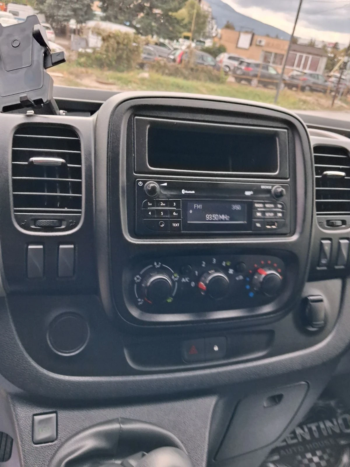 Renault Trafic 1.6dci Bi Turbo 141000km, снимка 17 - Бусове и автобуси - 56272687