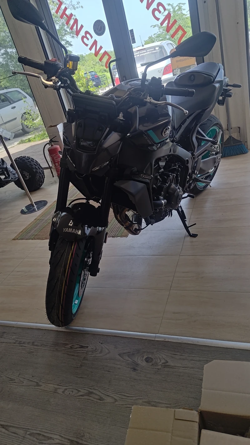 Yamaha Mt-09 2024г 2000 км, снимка 4 - Мотоциклети и мототехника - 52288672