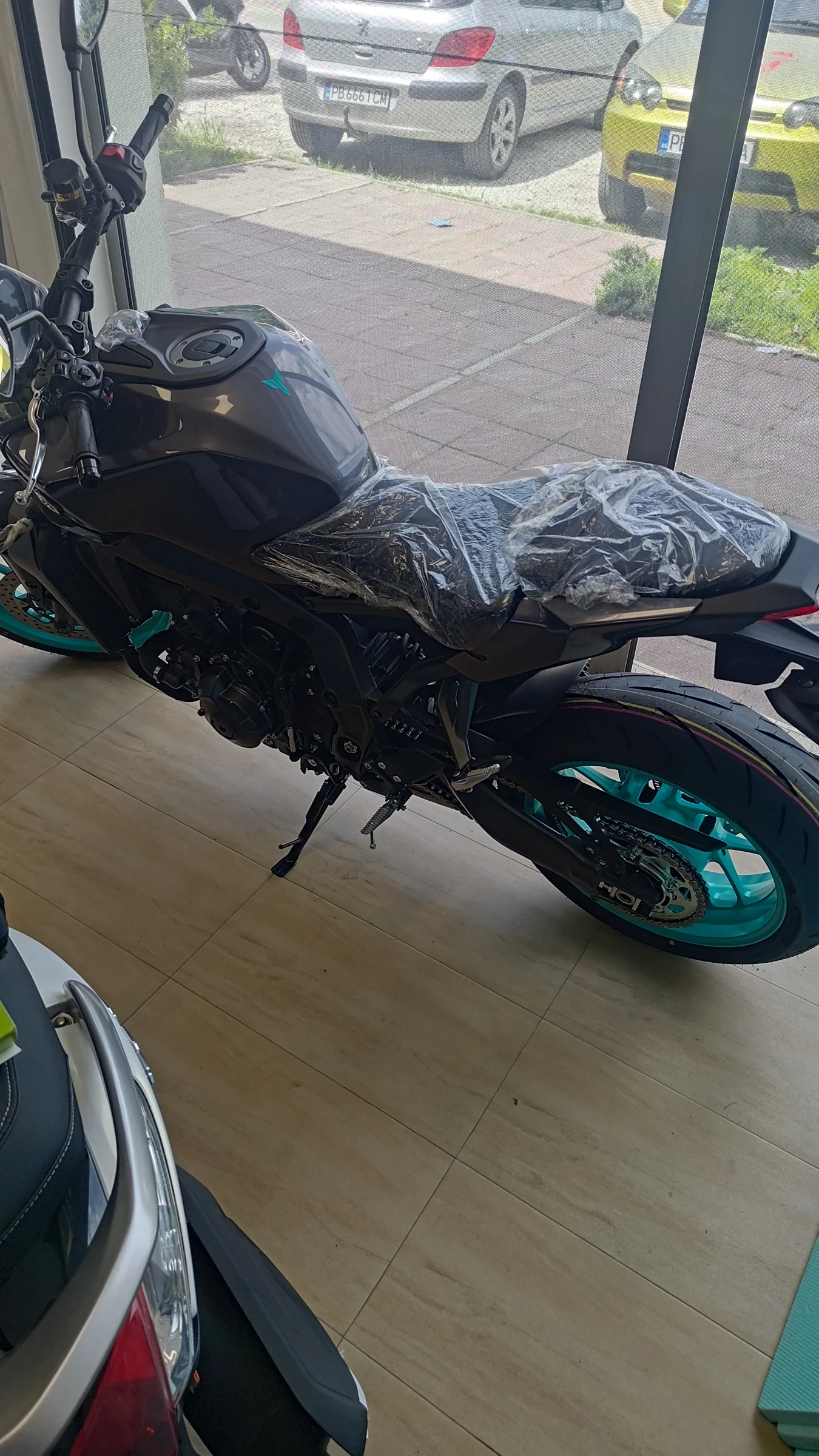 Yamaha Mt-09 2024г 2000 км - изображение 5