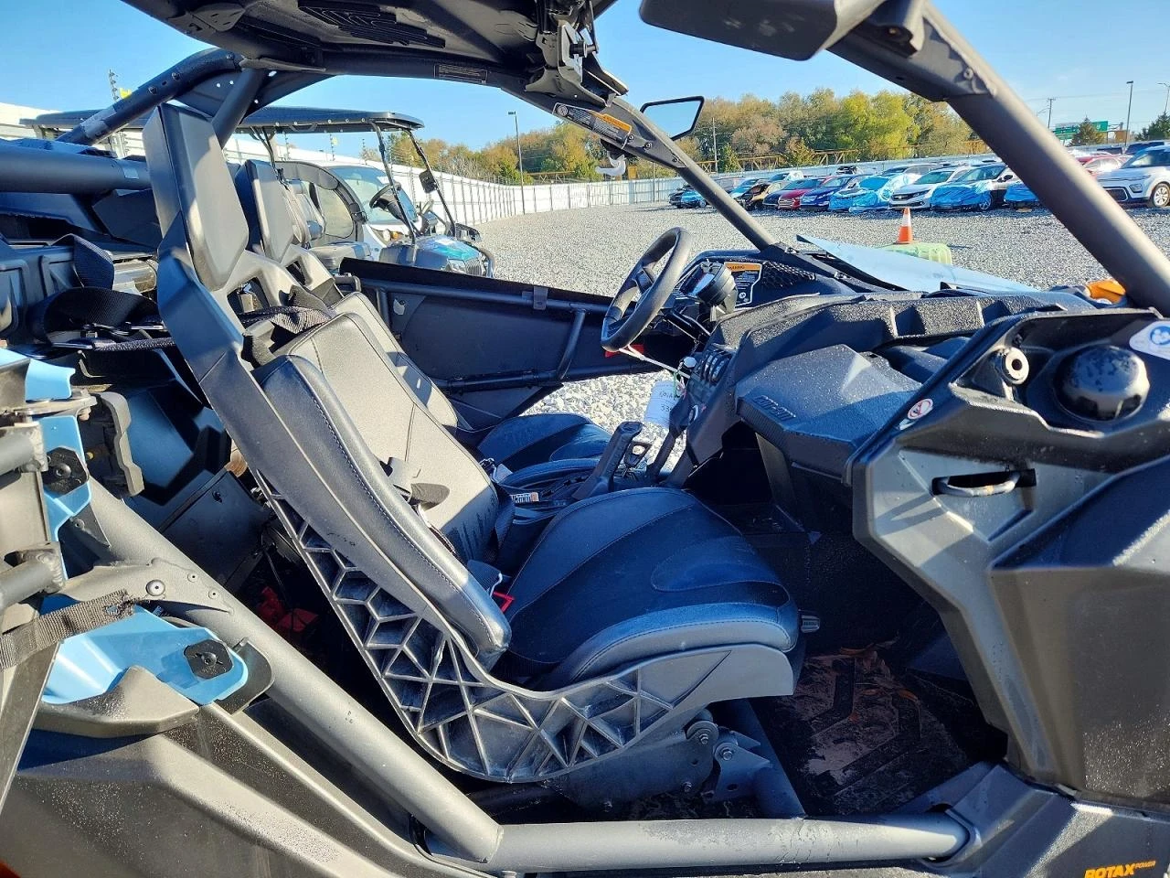 Can-Am Maverick X3 UTILITY VEHICLE, снимка 5 - Мотоциклети и мототехника - 53852381