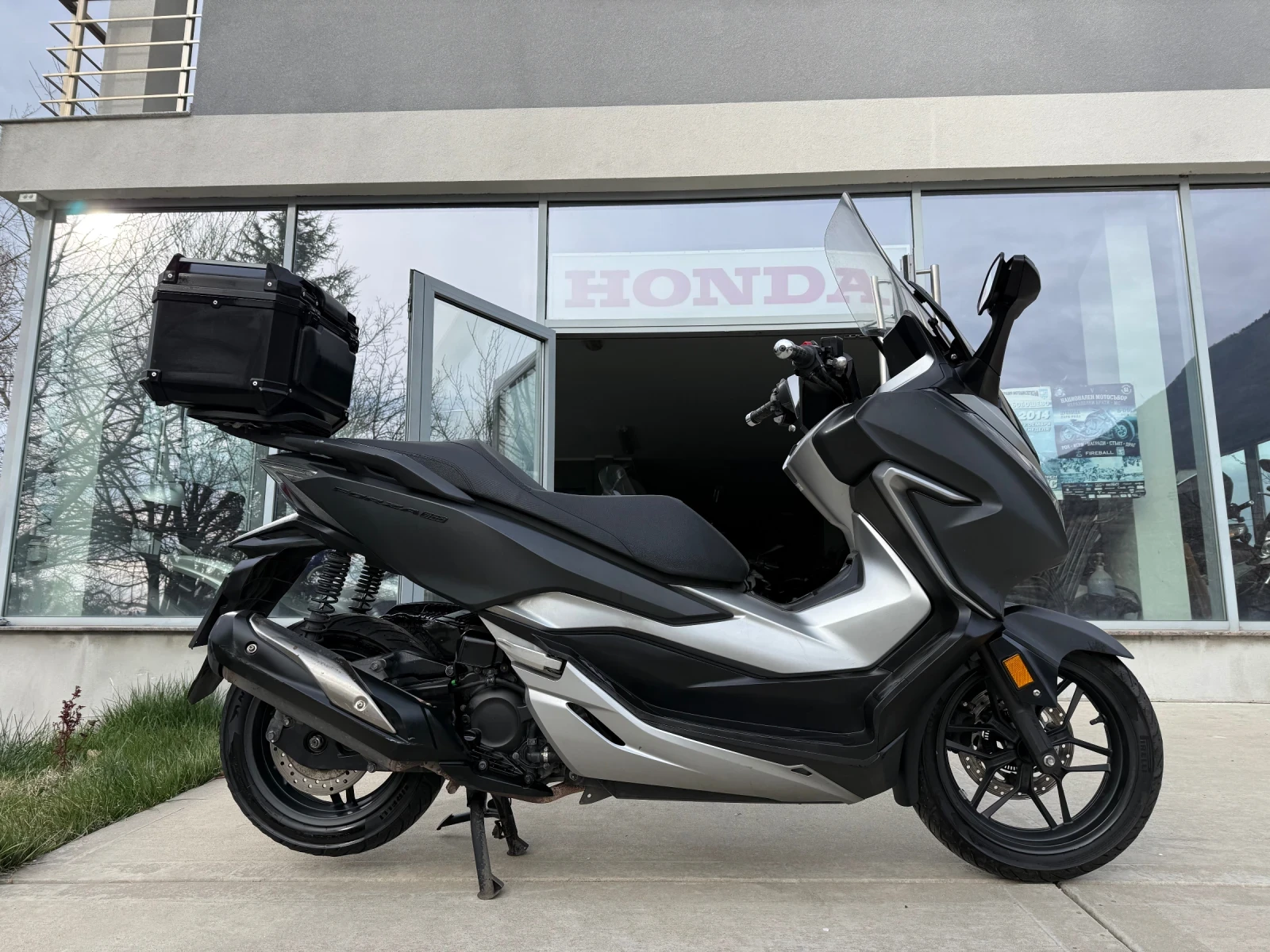 Honda Forza 2019 300