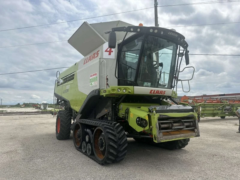 Комбайн Claas lexion 780tt, снимка 1 - Селскостопанска техника - 44083477