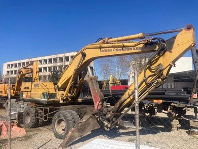 Багер Komatsu PW 150