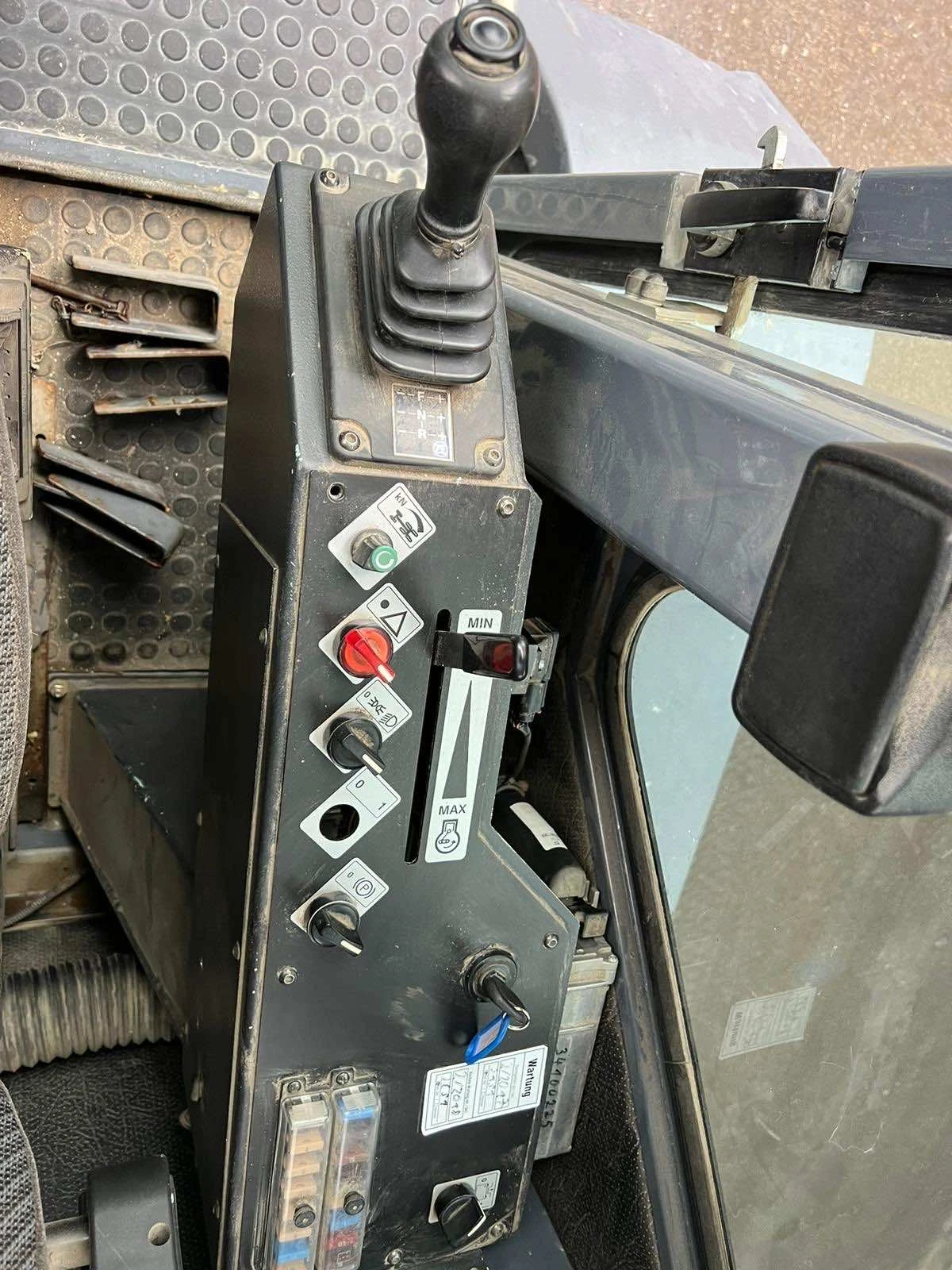  130TA-4 | Mobile.bg   14