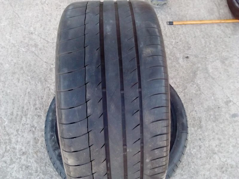 Гуми Летни 235/40R18, снимка 8 - Гуми и джанти - 18570828