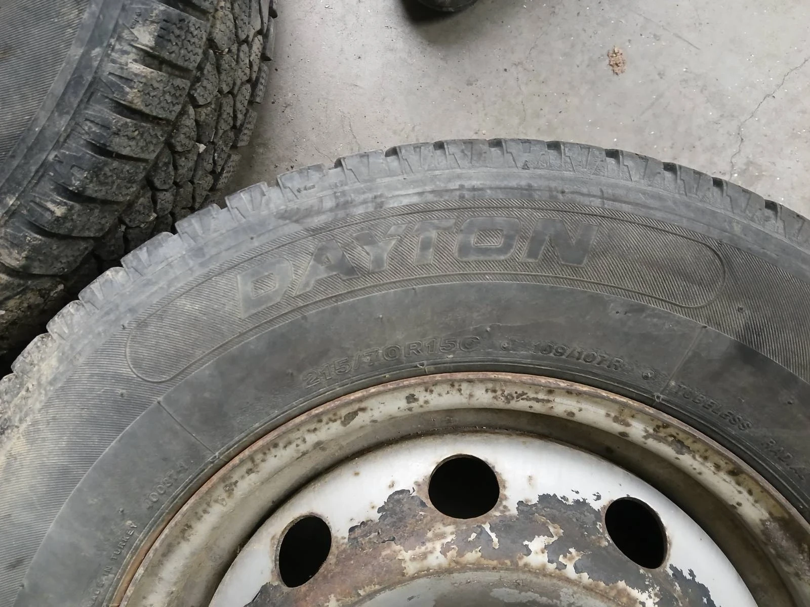    215/70R15 | Mobile.bg   2