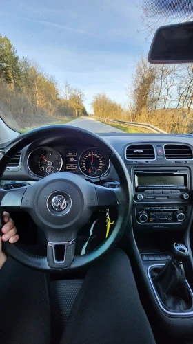 VW Golf Добър автомобил - 3599 € / 7039.03 лв. - 78752599 7