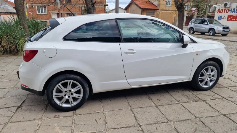 Seat Ibiza, снимка 7 - Автомобили и джипове - 47850593