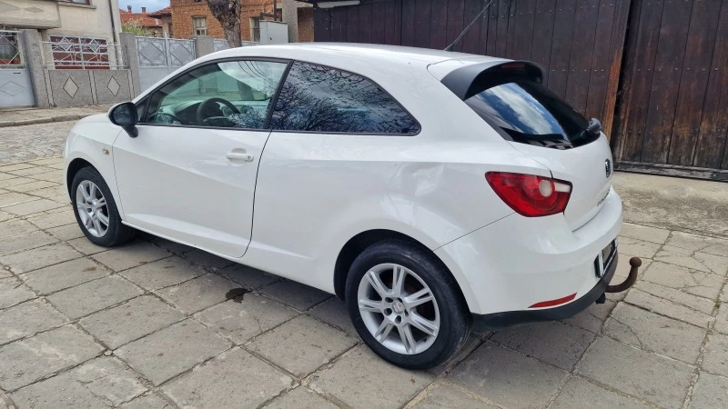 Seat Ibiza, снимка 12 - Автомобили и джипове - 47850593