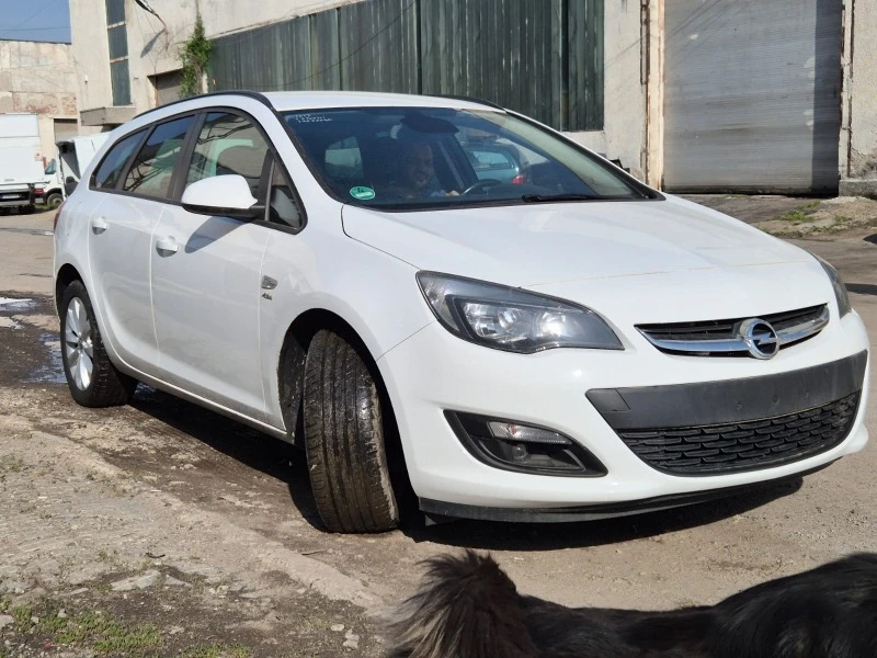 Opel Astra, снимка 4 - Автомобили и джипове - 47224698