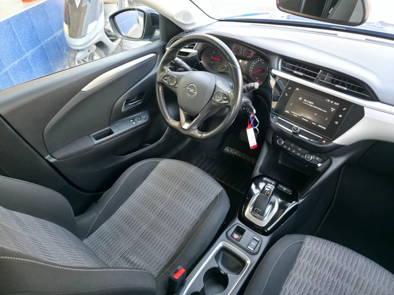 Opel Corsa 1.2Turbo Euro6d, снимка 12 - Автомобили и джипове - 51367988