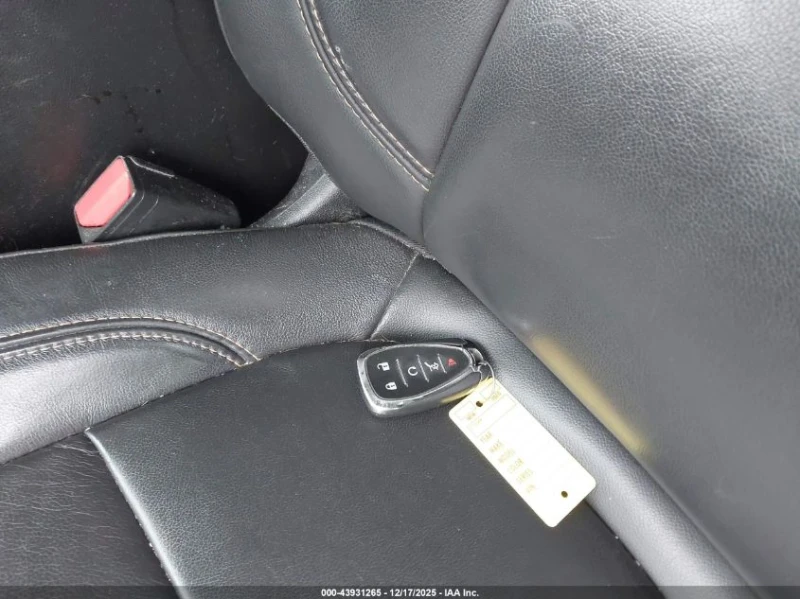 Chevrolet Traverse 3.6L V-6 DI, DOHC, VVT, 310HP Front Wheel Drive, снимка 3 - Автомобили и джипове - 53095517