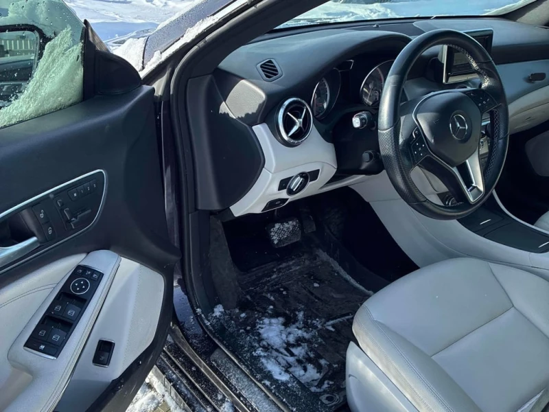 Mercedes-Benz CLA 250 * CARFAX * ЦЕНА ДО БГ, снимка 5 - Автомобили и джипове - 53263900