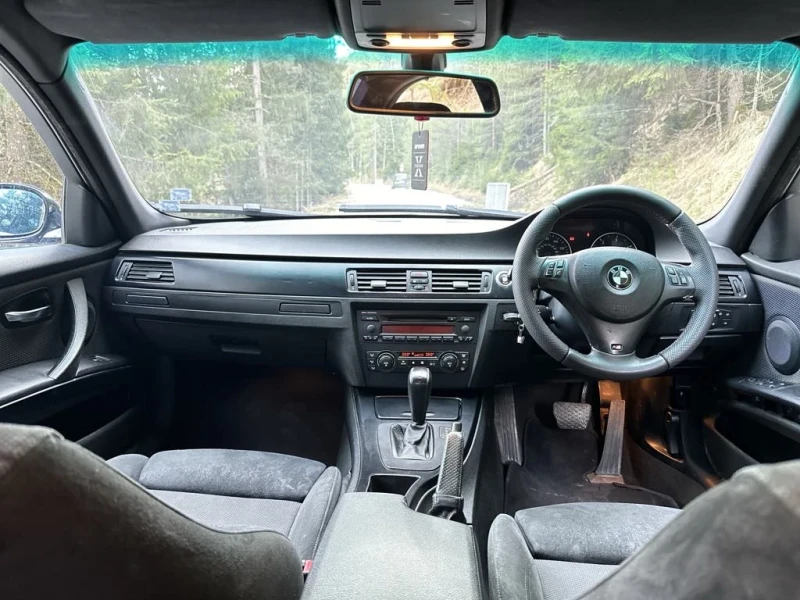 BMW 320, снимка 10 - Автомобили и джипове - 53572567