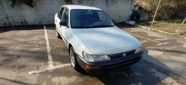 Toyota Corolla, снимка 3 - Автомобили и джипове - 54296805
