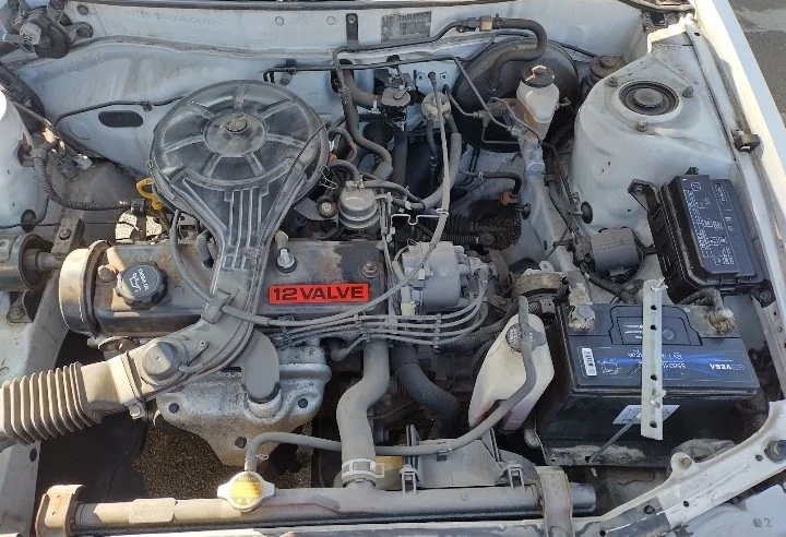 Toyota Corolla, снимка 15 - Автомобили и джипове - 54296805