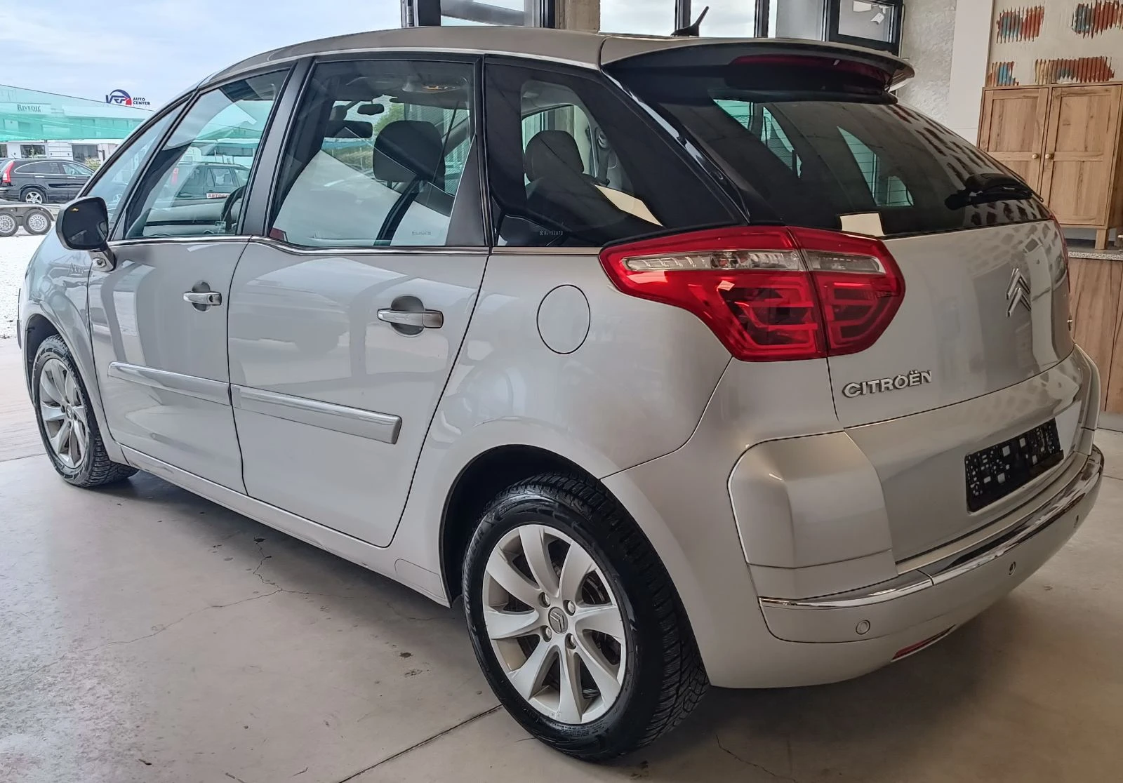 Citroen C4 Picasso 1.6 Бензин - изображение 6