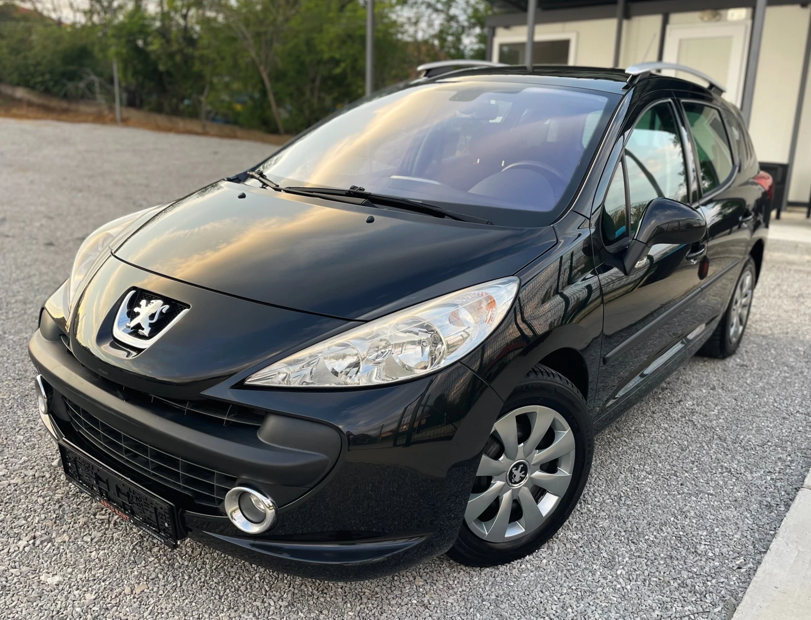 Peugeot 207 SW* 1.6HDI* 90кс* КЛИМАТРОНИК* ПАНОРАМА - изображение 2