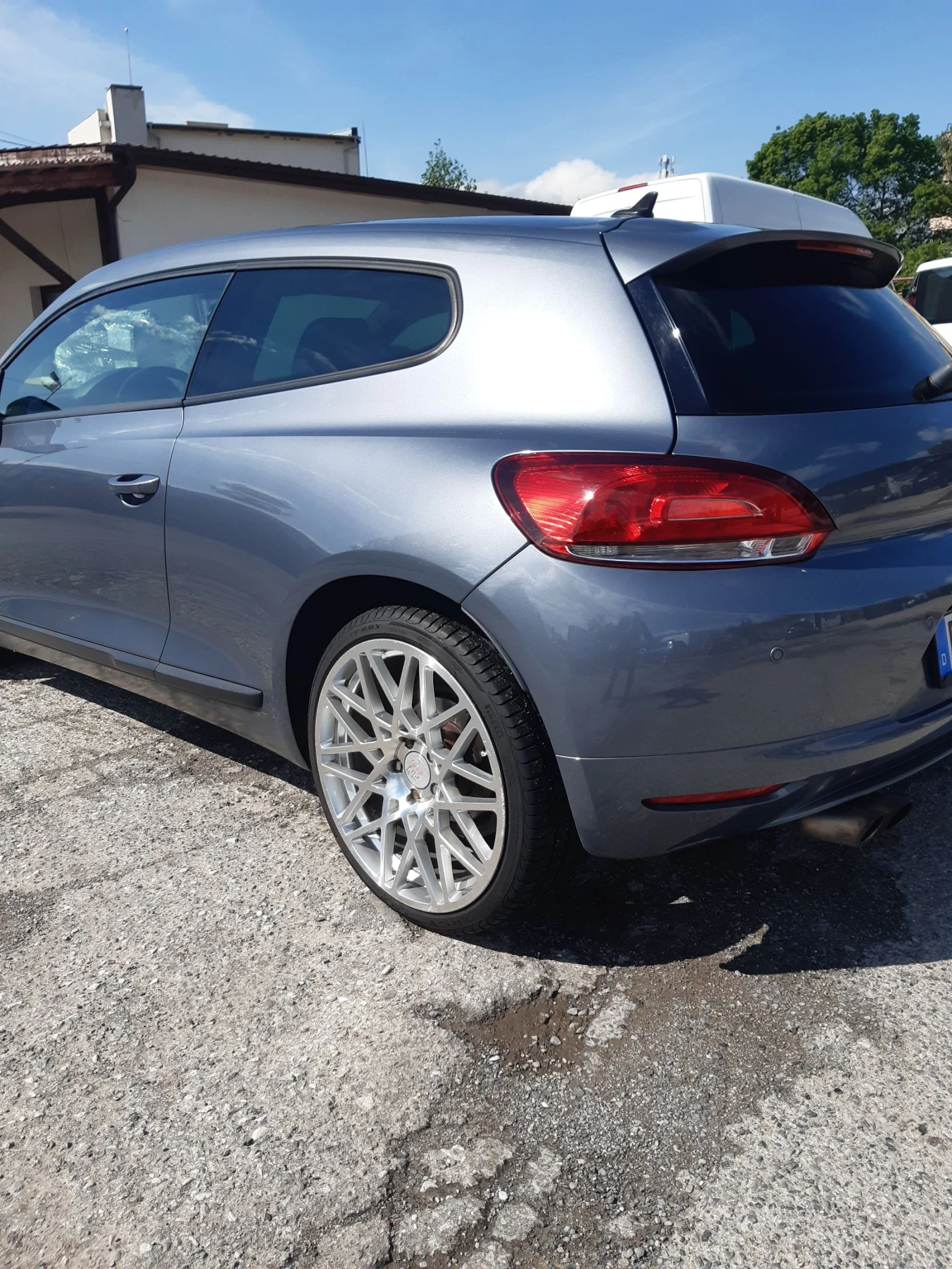 VW Scirocco 2.0 TDI - изображение 5