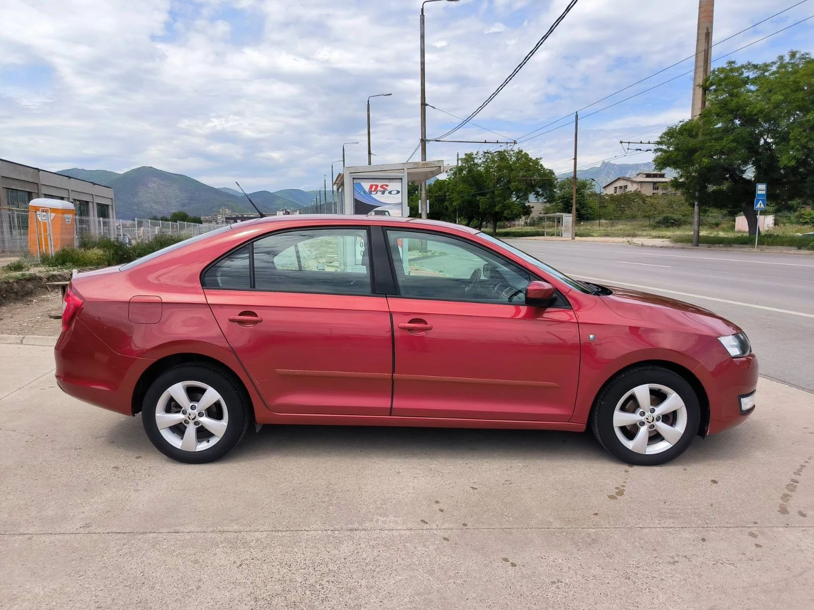Skoda Rapid 1.2i-Euro-5B-100.000km - изображение 4