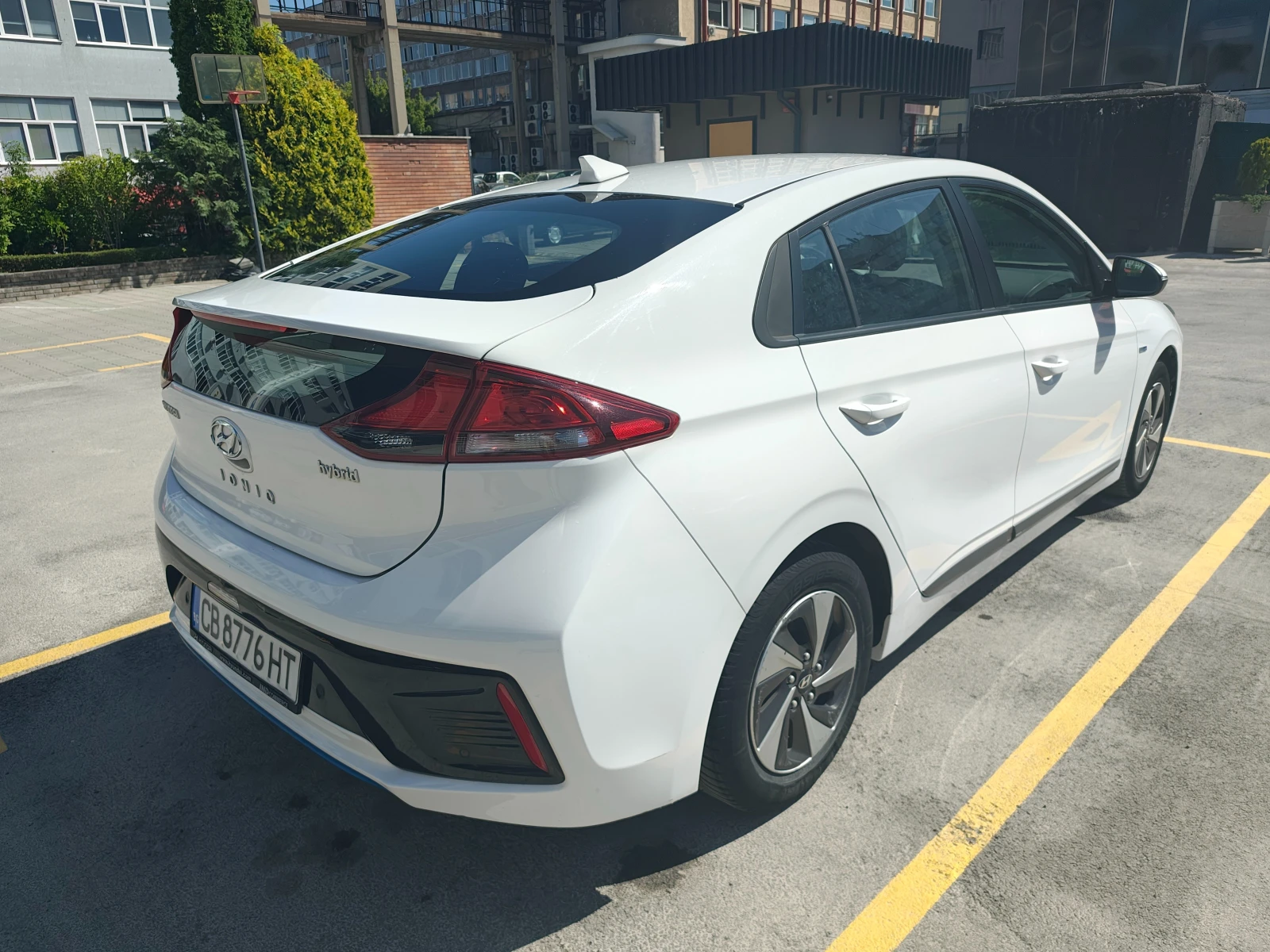 Hyundai Ioniq  - изображение 7