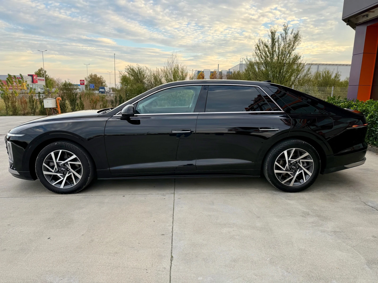 Hyundai Grandeur 3.5 GN7, LPG, 2WD, Гаранция 2г.  - изображение 8