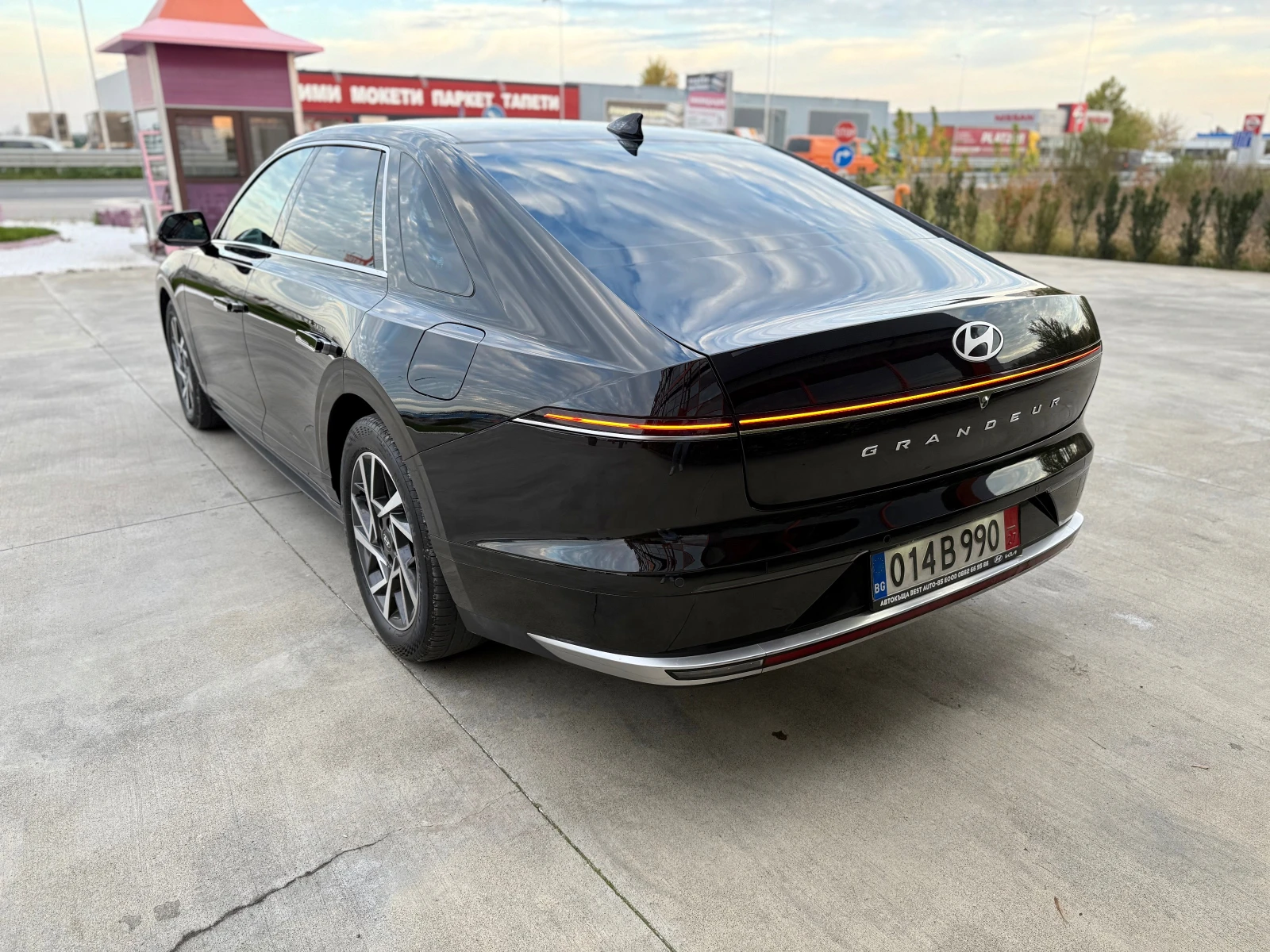 Hyundai Grandeur 3.5 GN7, LPG, 2WD, Гаранция 2г.  - изображение 7