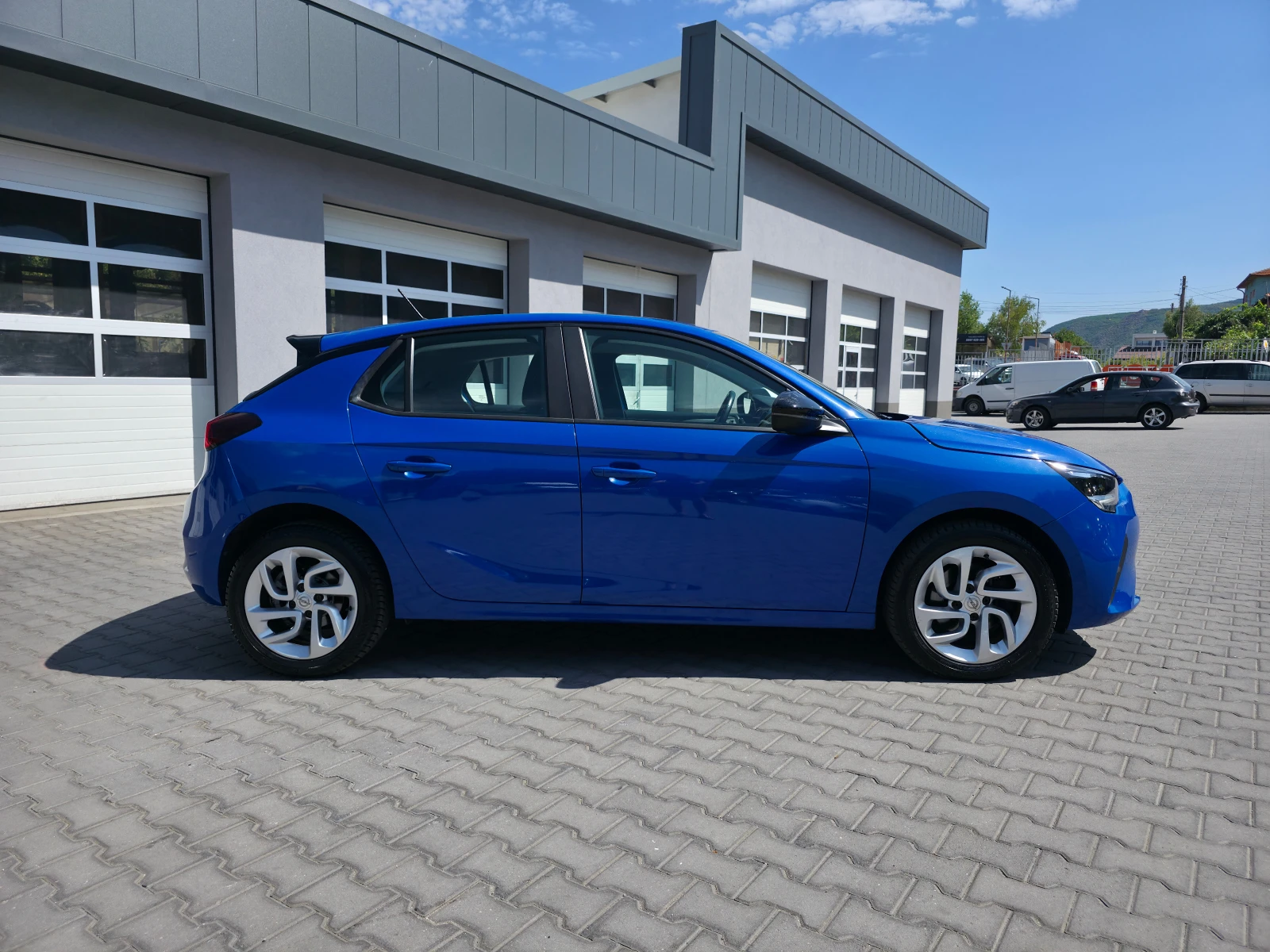 Opel Corsa 1.2Turbo Euro6d - изображение 8