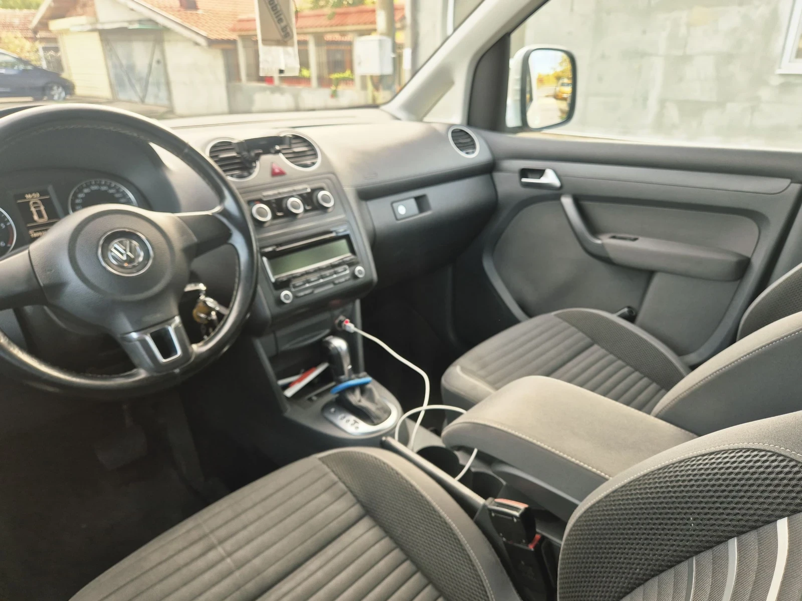 VW Caddy 1.6tdi DSG iCup | Mobile.bg — изображение 15