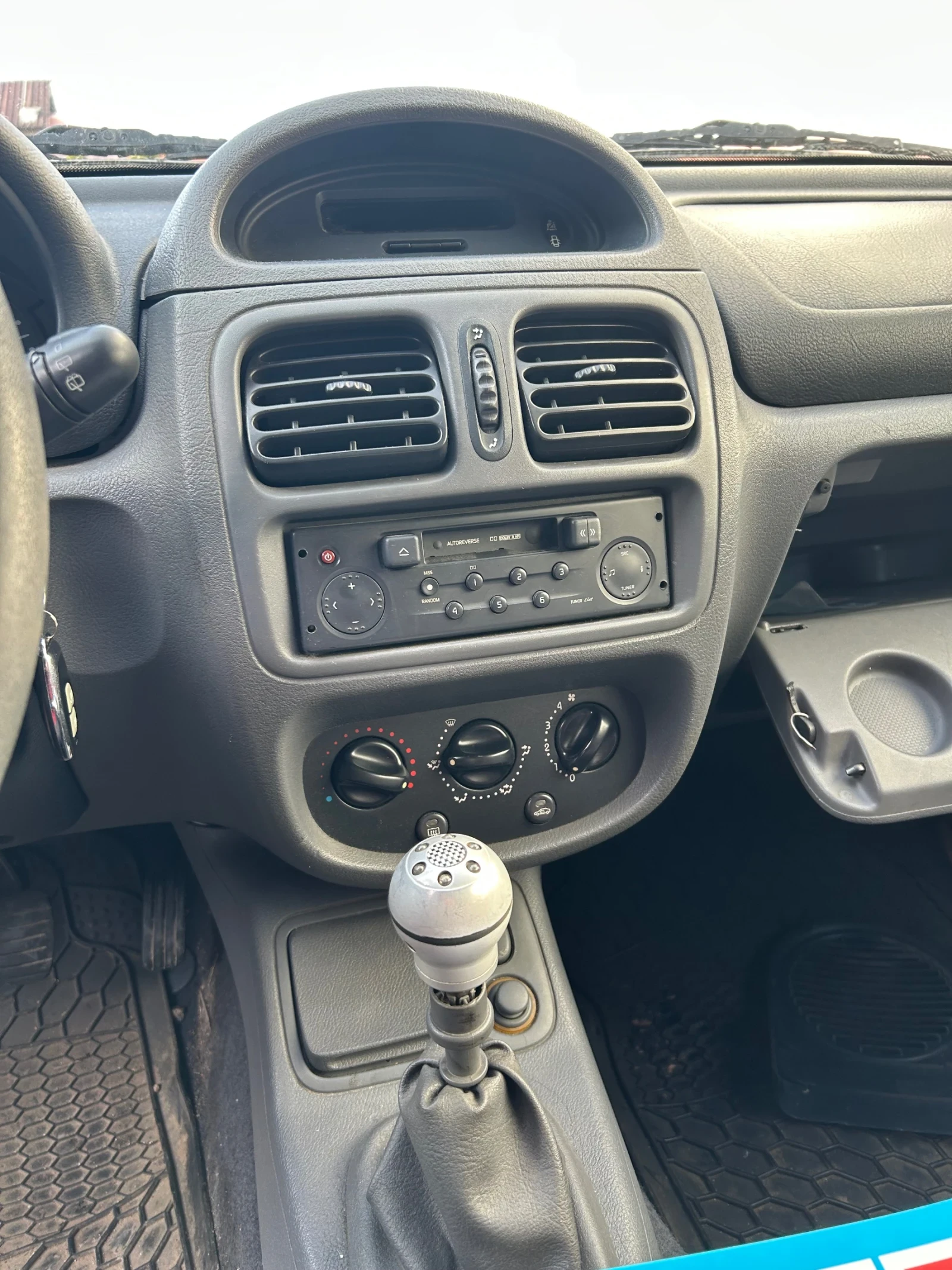 Renault Clio  - изображение 7