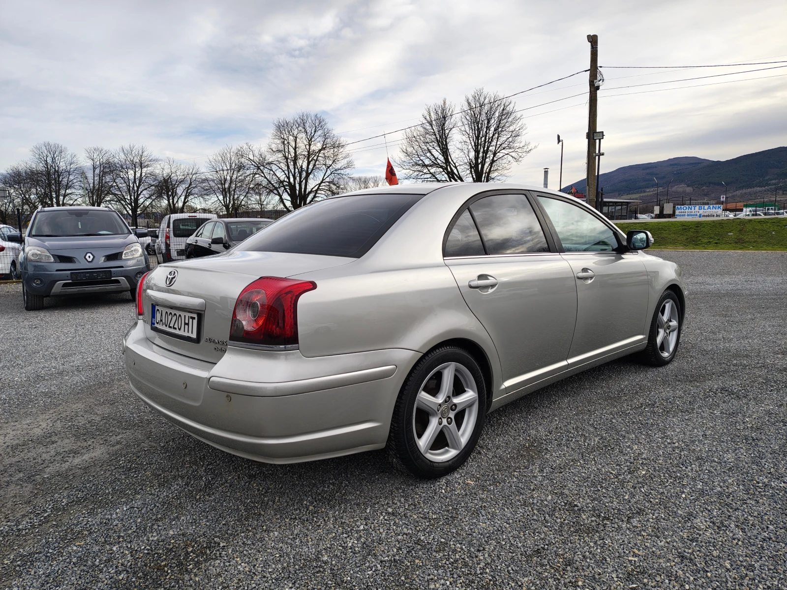 Toyota Avensis 2.2 D4D - изображение 4