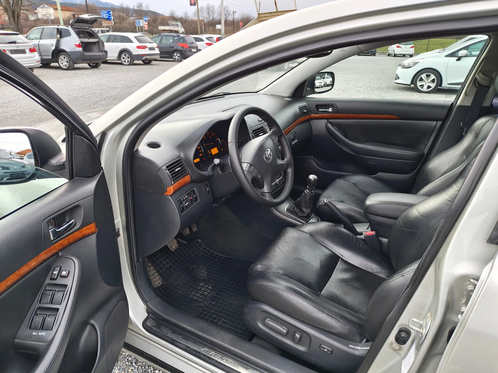 Toyota Avensis 2.2 D4D - изображение 9