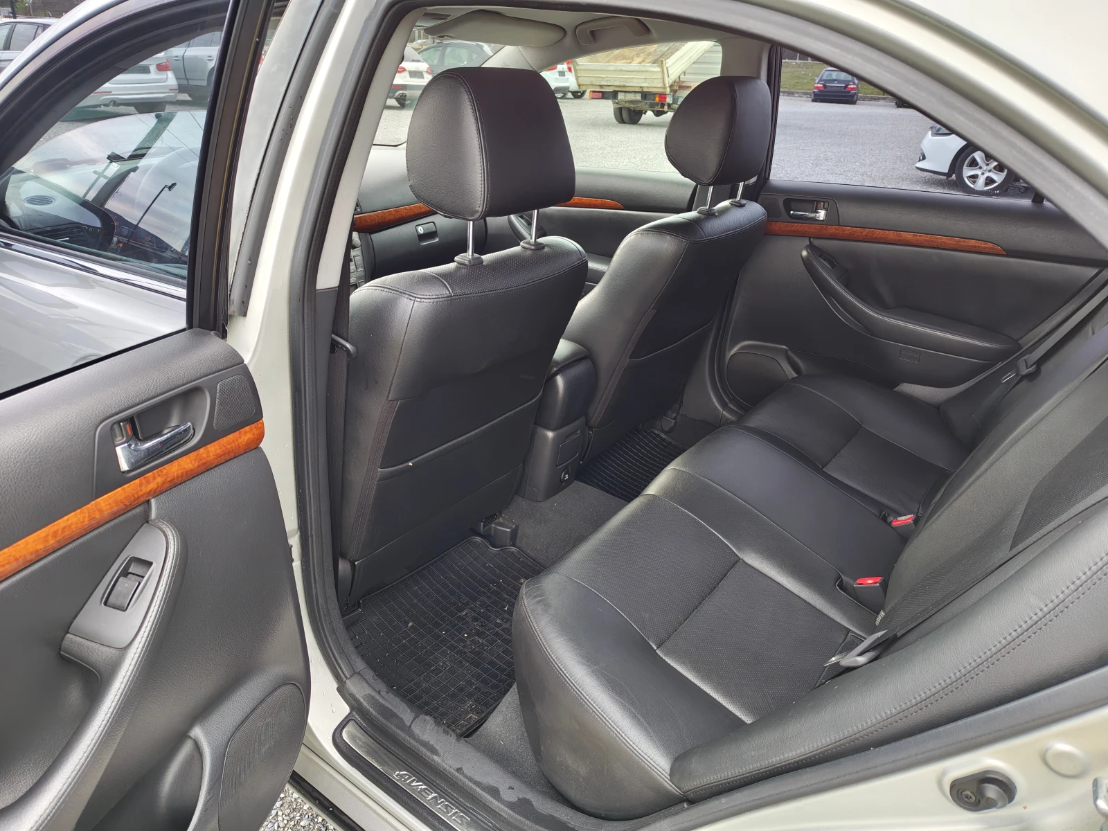 Toyota Avensis 2.2 D4D | Mobile.bg � ����������� 12