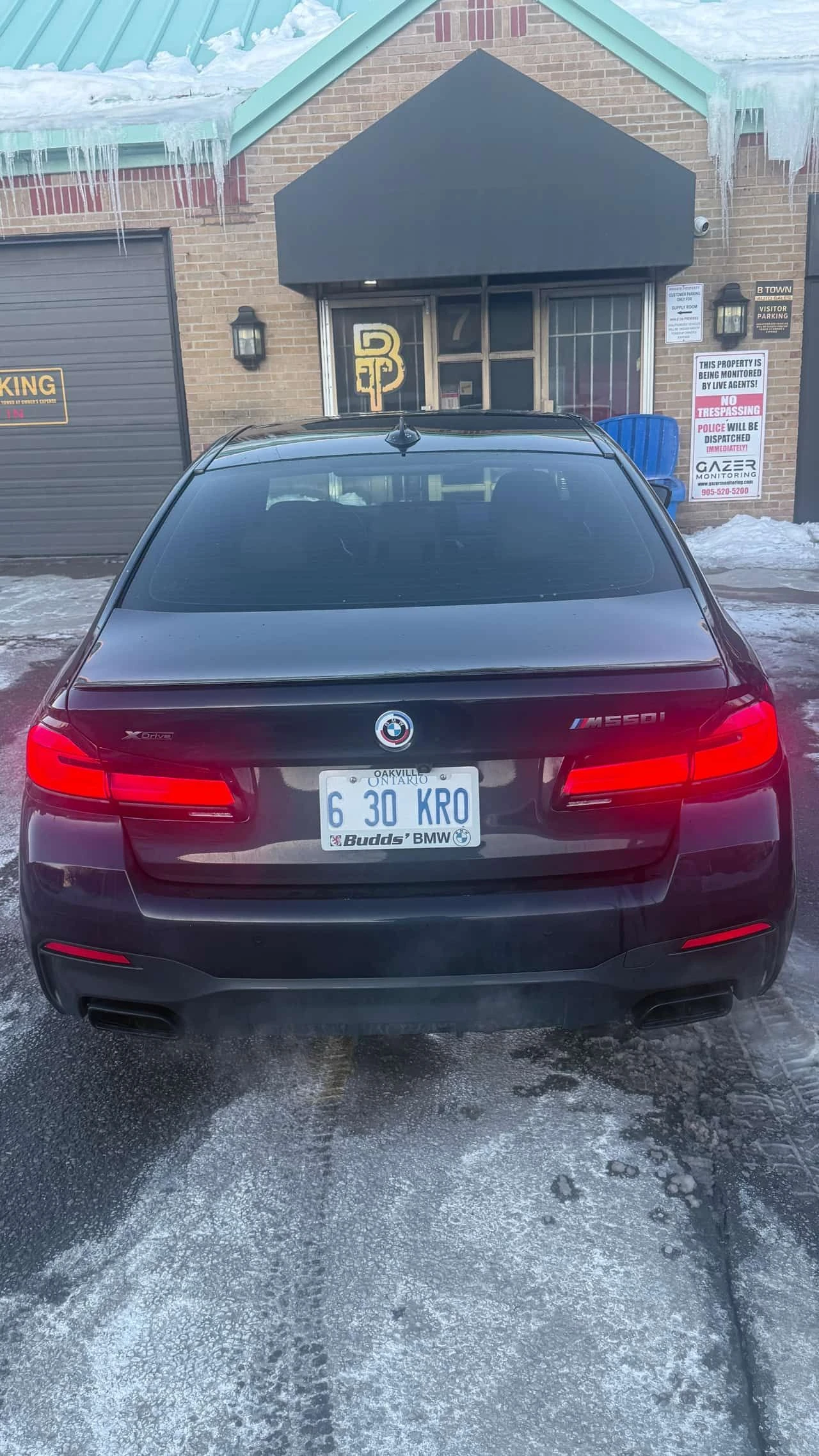 BMW 550 xDrive/ДИСТРОНИК/ОБДУХВАНЕ/360 CAM/ШИБИДАХ - изображение 4