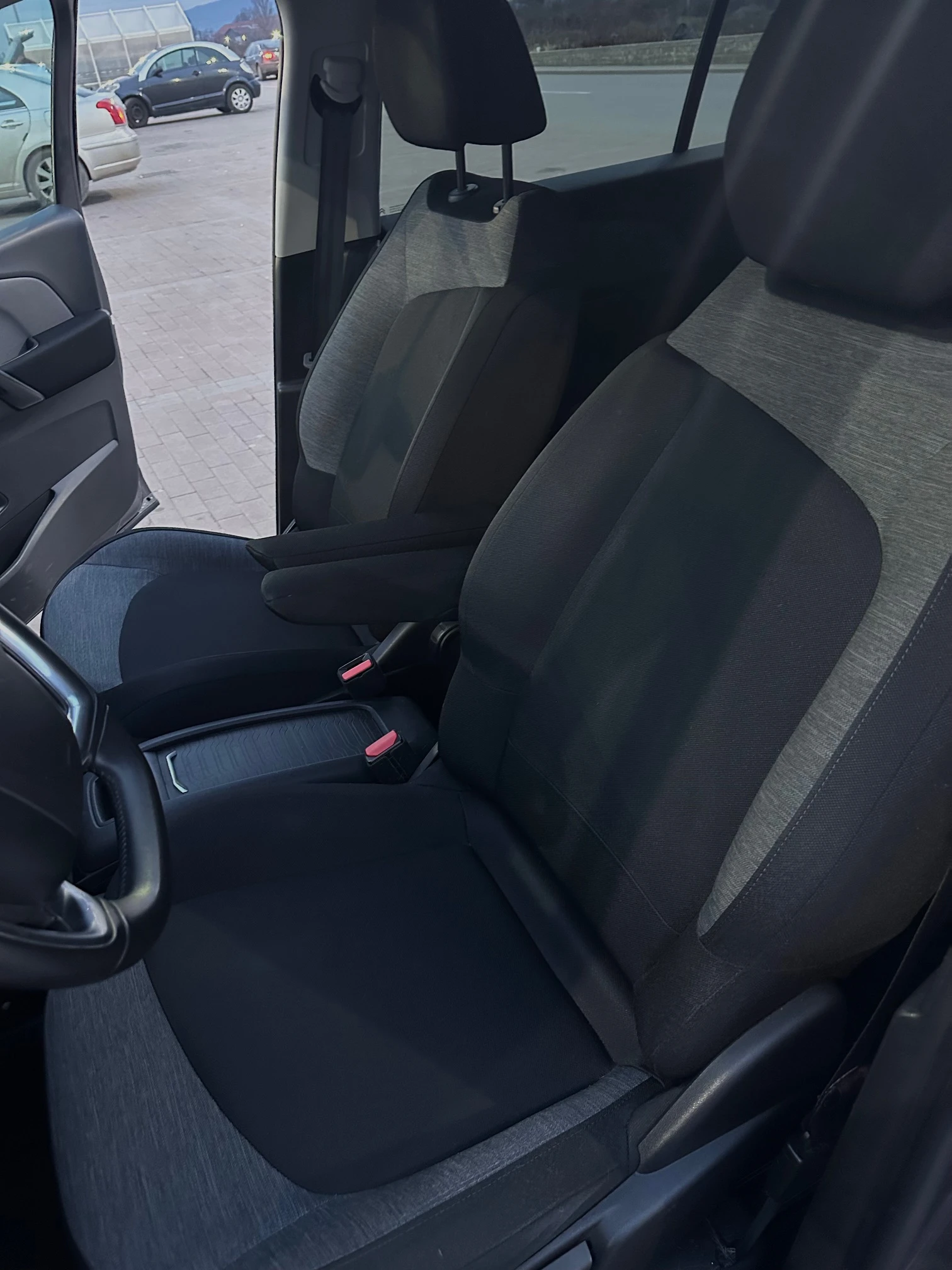 Citroen C4 Picasso Grand Picasso, снимка 10 - Автомобили и джипове - 53810643