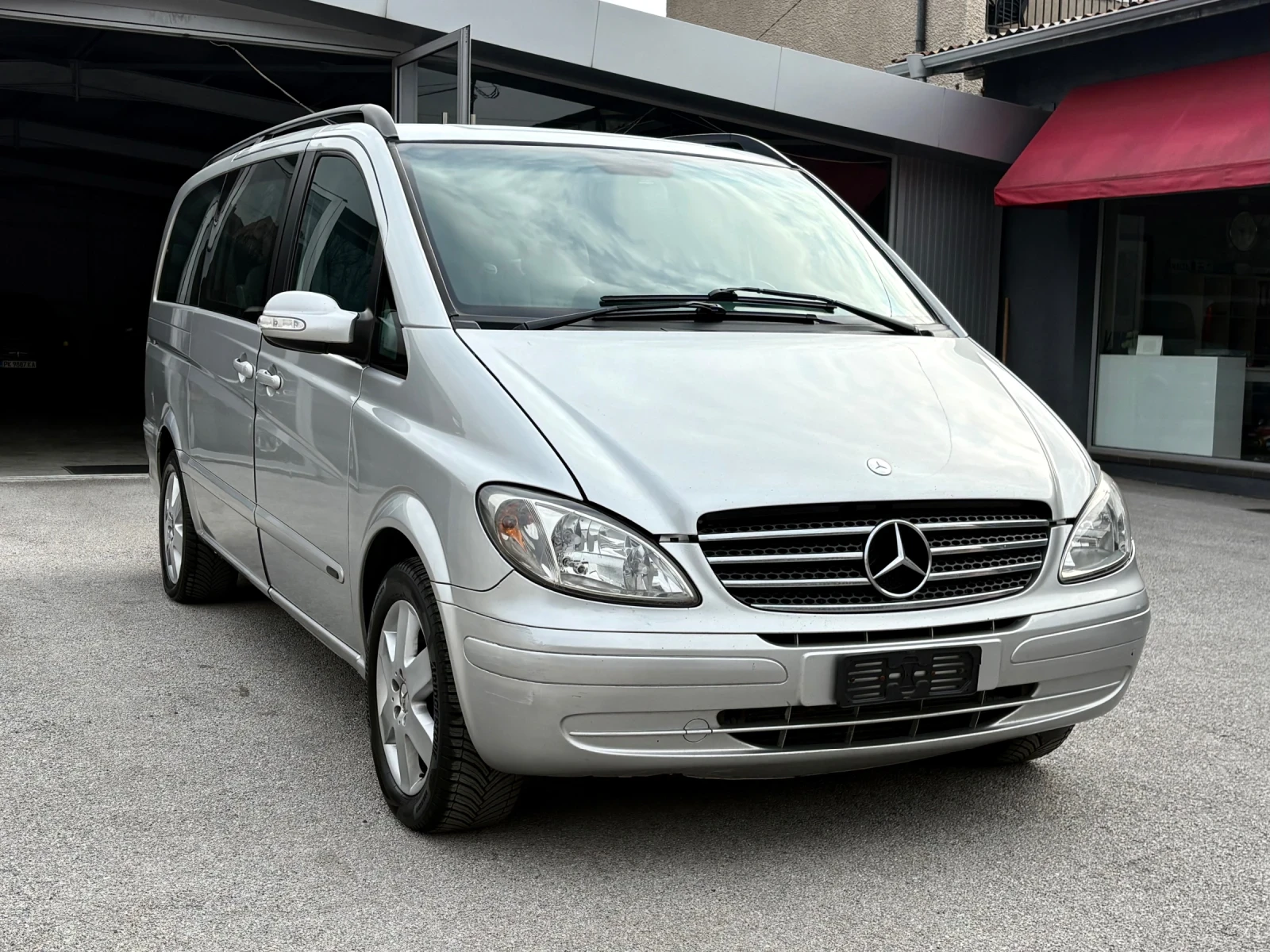 Mercedes-Benz Viano 2.2CDI, АВТОМАТИК, ДВЕ ПЛЪЗГАЩИ ВРАТИ, 7 МЕСТА | Auto.bg — изображение 1