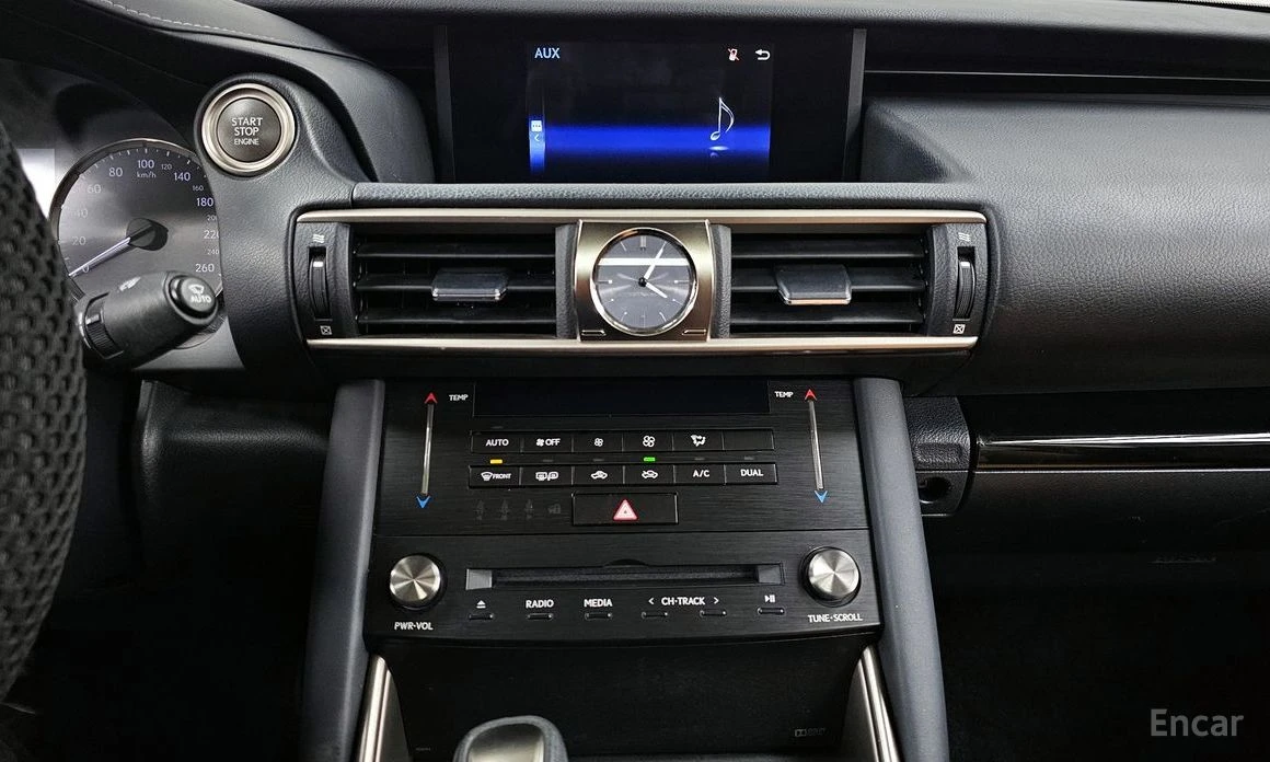 Lexus IS 300 * KEYLESS* КОЖА* ПОДГРЕВ* ШИБИДАХ* КАМЕРА* , снимка 13 - Автомобили и джипове - 54085272