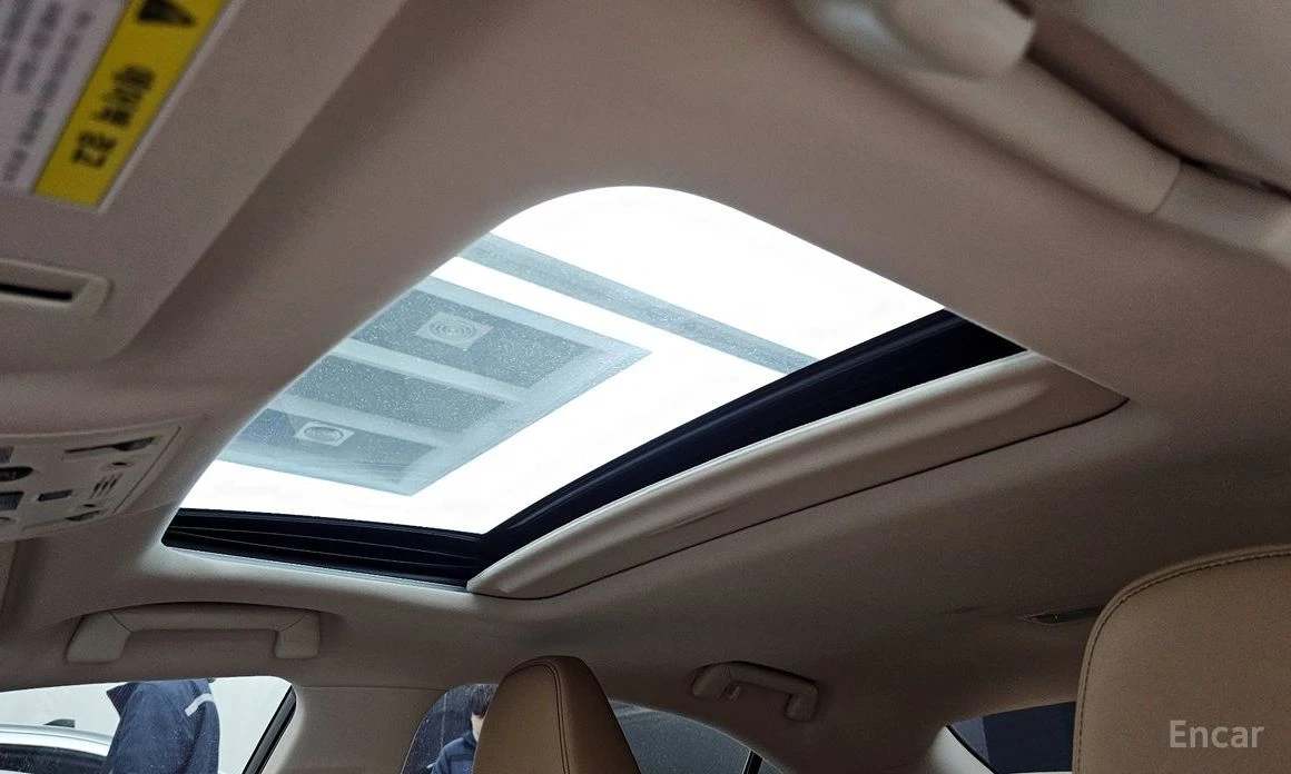 Lexus IS 300 * KEYLESS* КОЖА* ПОДГРЕВ* ШИБИДАХ* КАМЕРА* , снимка 15 - Автомобили и джипове - 54085272