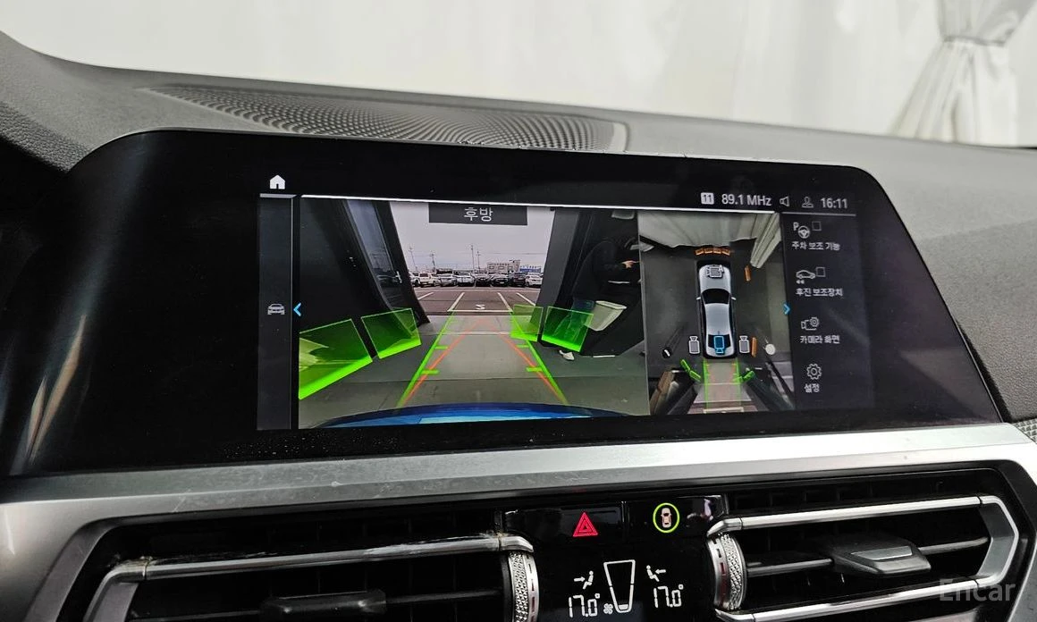 BMW 330 E* HYBRID* M* SPORT* HARMON* KARDON* КАМЕРА* , снимка 10 - Автомобили и джипове - 54149026