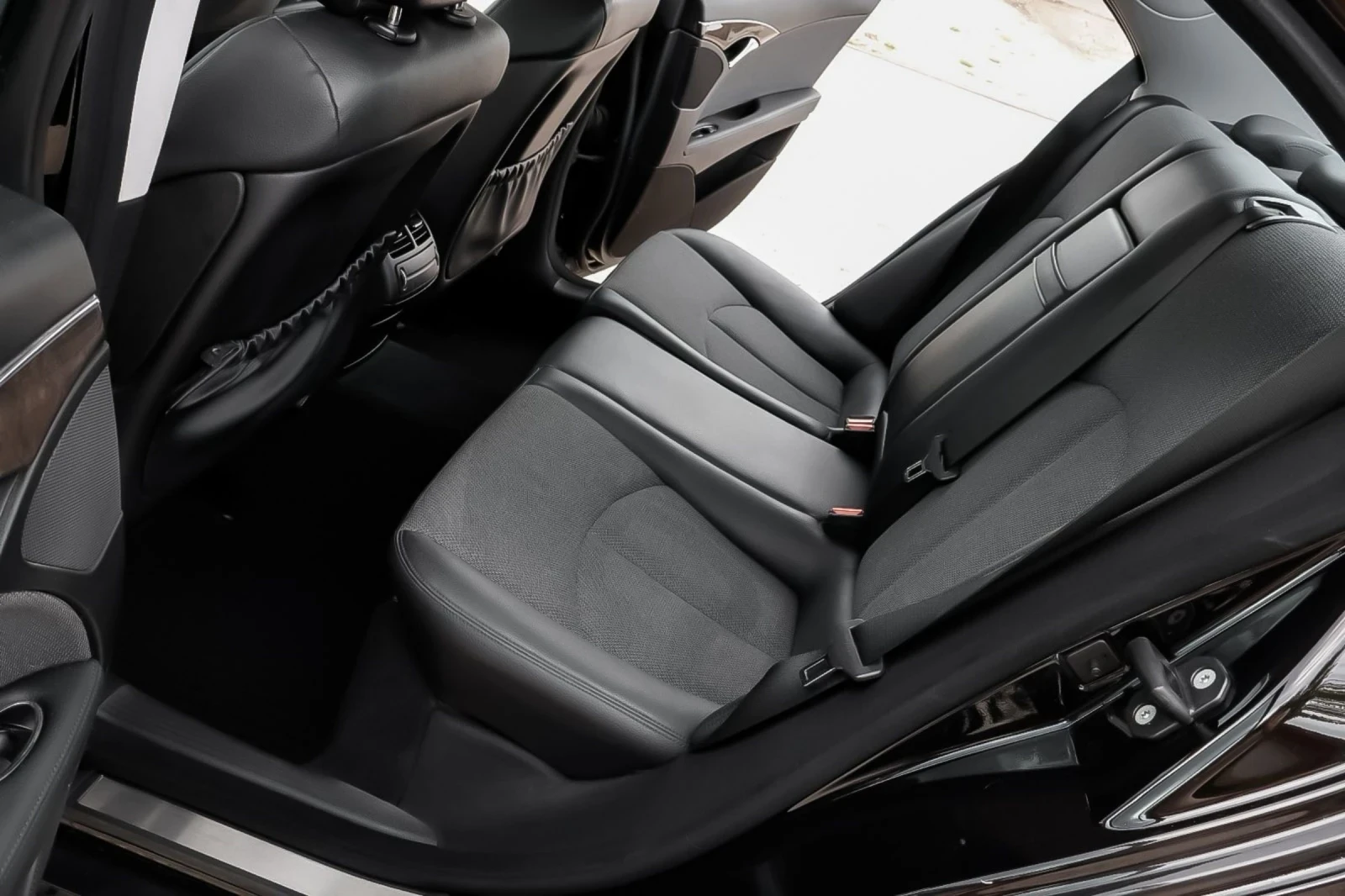 Mercedes-Benz E 220 Avangarde  Face , снимка 11 - Автомобили и джипове - 54610181